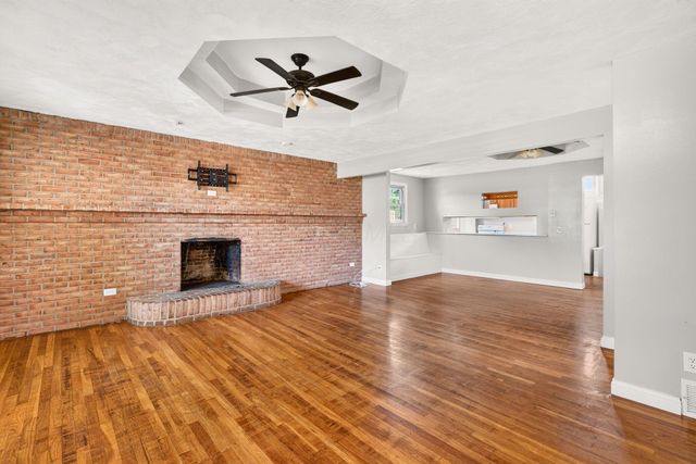 17 E Oak Street, Canal Winchester, OH 43110