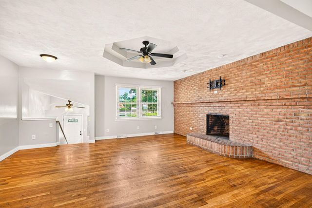 17 E Oak Street, Canal Winchester, OH 43110