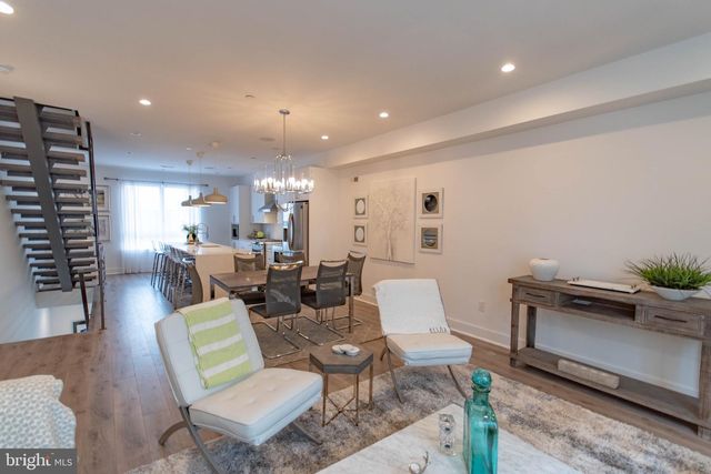105 OLIVE ST, Philadelphia, PA 19123