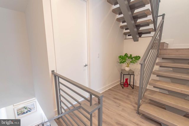 105 OLIVE ST, Philadelphia, PA 19123