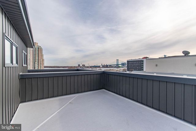 105 OLIVE ST, Philadelphia, PA 19123