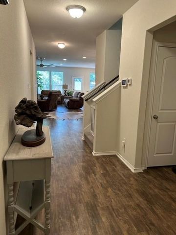 400 Fieldstone RD, Liberty Hill, TX 78642