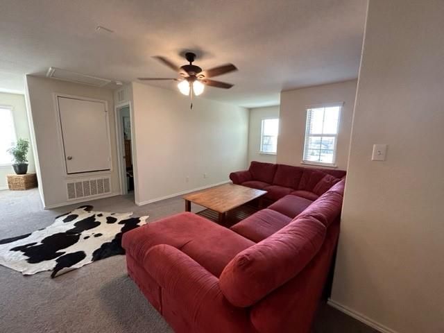 400 Fieldstone RD, Liberty Hill, TX 78642