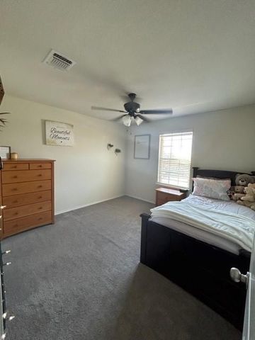 400 Fieldstone RD, Liberty Hill, TX 78642