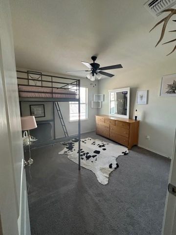 400 Fieldstone RD, Liberty Hill, TX 78642