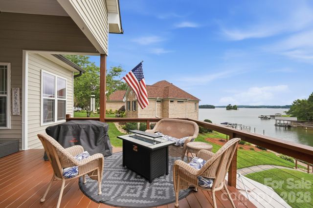 913 Lake Club Drive, Rock Hill, SC 29732
