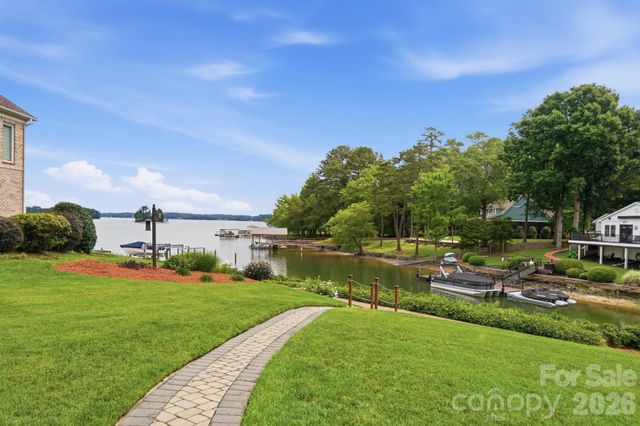 913 Lake Club Drive, Rock Hill, SC 29732