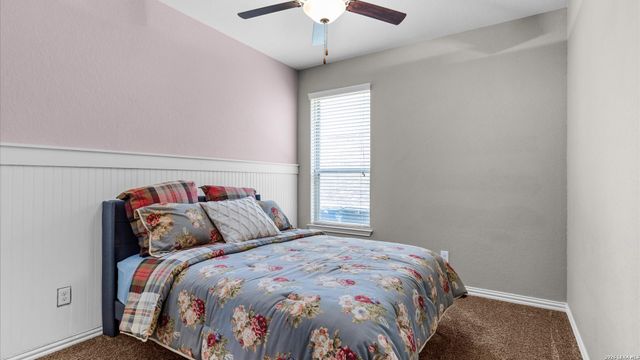 1865 LOGAN TRL, New Braunfels, TX 78130