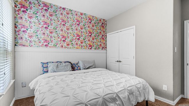 1865 LOGAN TRL, New Braunfels, TX 78130