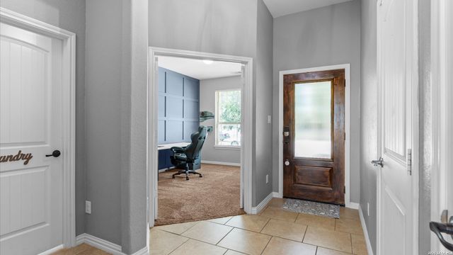 1865 LOGAN TRL, New Braunfels, TX 78130