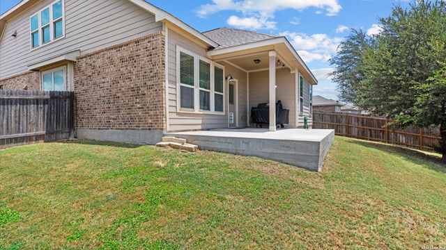 1865 LOGAN TRL, New Braunfels, TX 78130