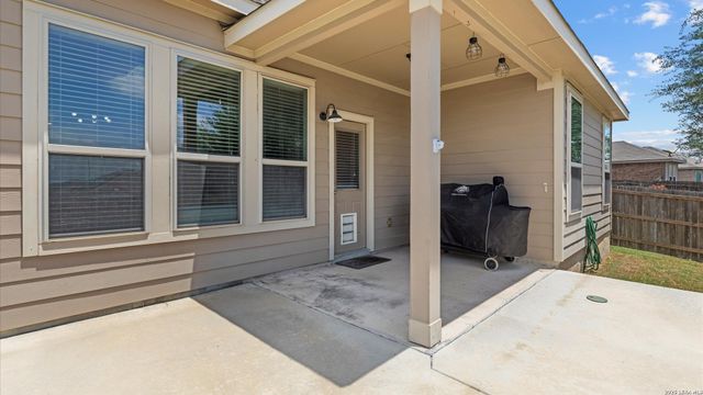1865 LOGAN TRL, New Braunfels, TX 78130