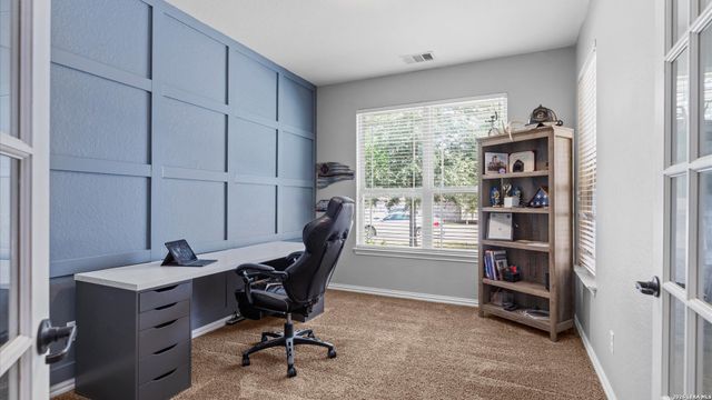 1865 LOGAN TRL, New Braunfels, TX 78130