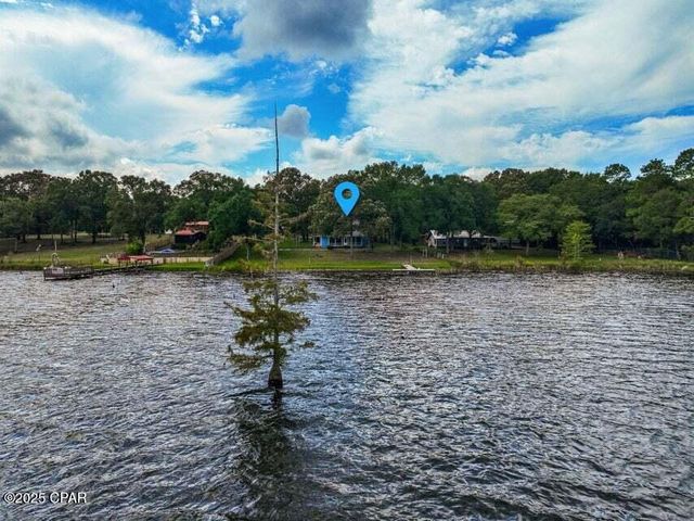 211 Holland Road, Defuniak Springs, FL 32433