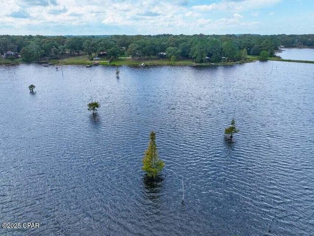 211 Holland Road, Defuniak Springs, FL 32433