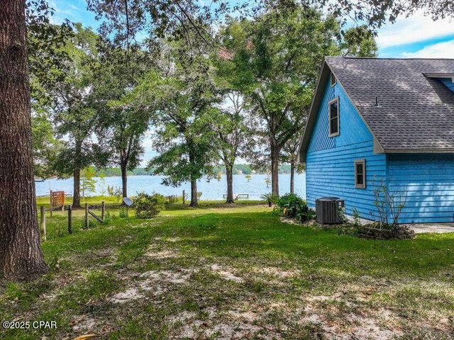211 Holland Road, Defuniak Springs, FL 32433