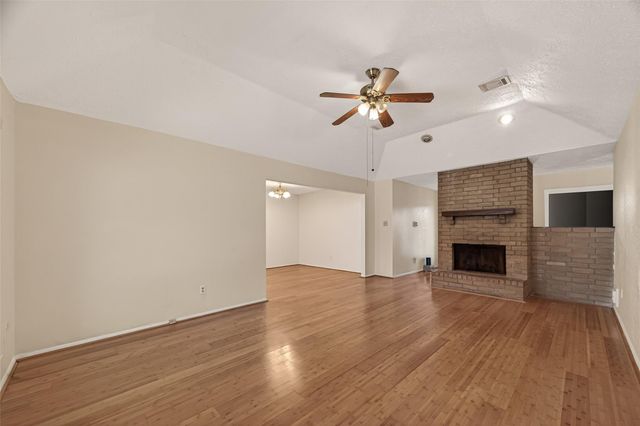 2905 Park Shadow Lane, Deer Park, TX 77536