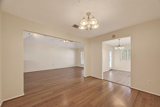 2905 Park Shadow Lane, Deer Park, TX 77536