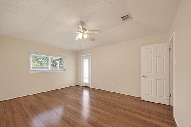 2905 Park Shadow Lane, Deer Park, TX 77536