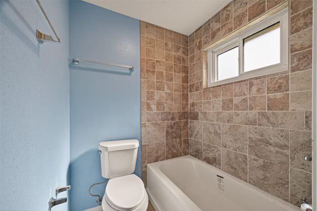 2905 Park Shadow Lane, Deer Park, TX 77536