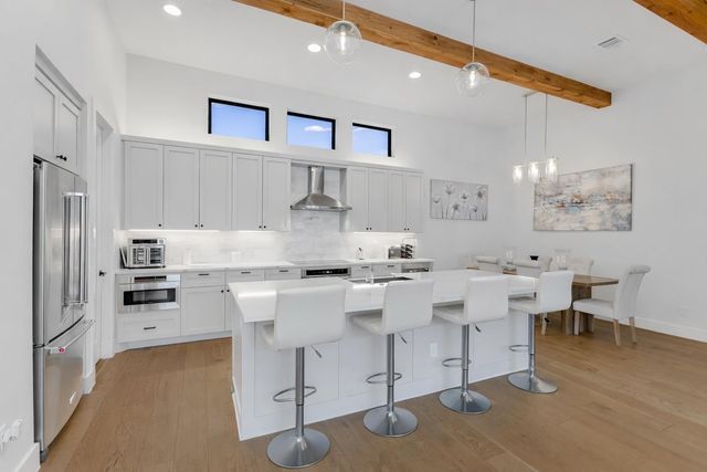 13322 Galleria CIR, Austin, TX 78738