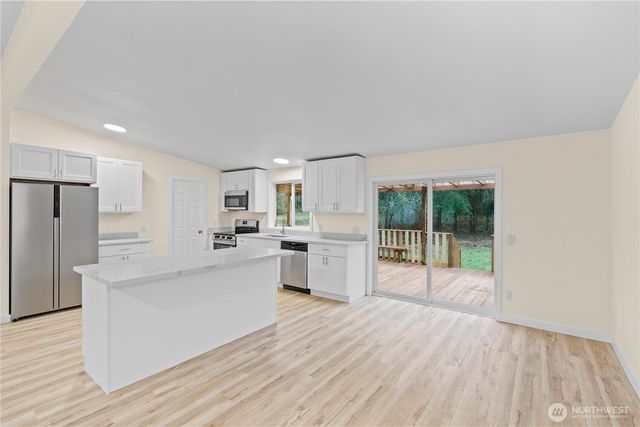 141 E Rasor Place, Belfair, WA 98528