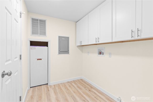 141 E Rasor Place, Belfair, WA 98528