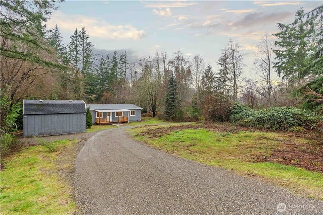 141 E Rasor Place, Belfair, WA 98528