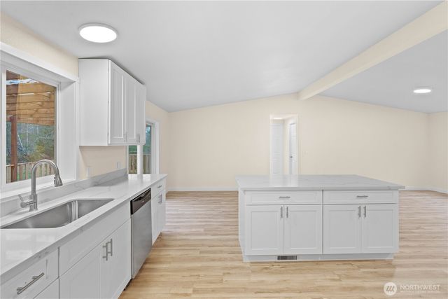 141 E Rasor Place, Belfair, WA 98528