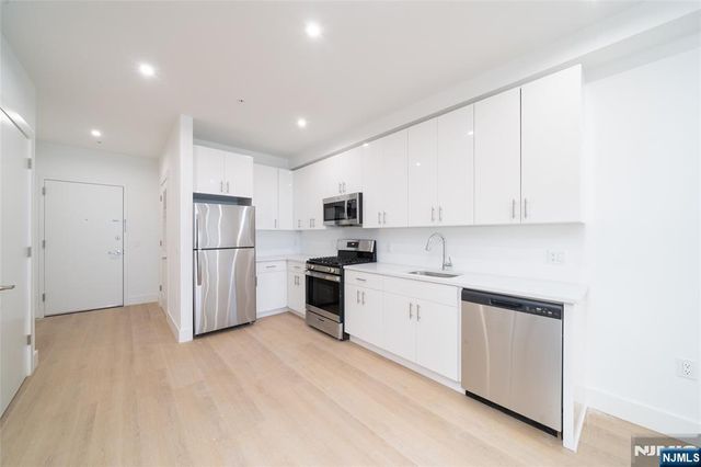 3309 Liberty Avenue 402, North Bergen, NJ 07047