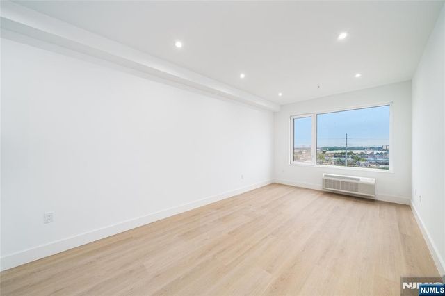 3309 Liberty Avenue 402, North Bergen, NJ 07047