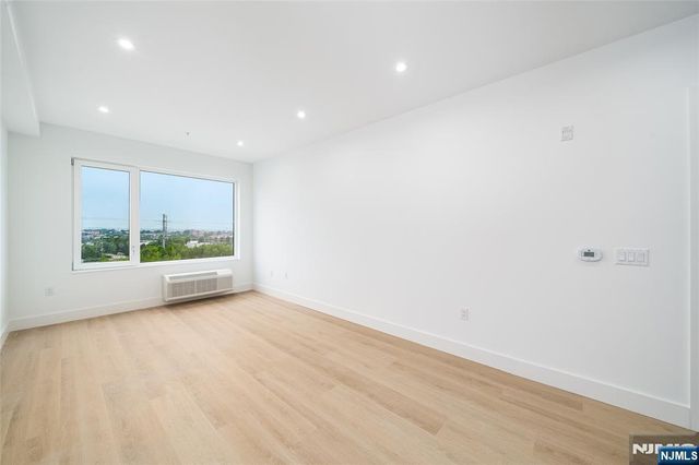 3309 Liberty Avenue 402, North Bergen, NJ 07047