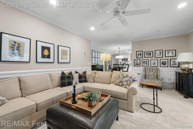 38621 Santa Barbara Street, Clinton Charter Township, MI 48036