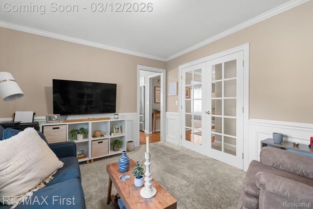 38621 Santa Barbara Street, Clinton Charter Township, MI 48036