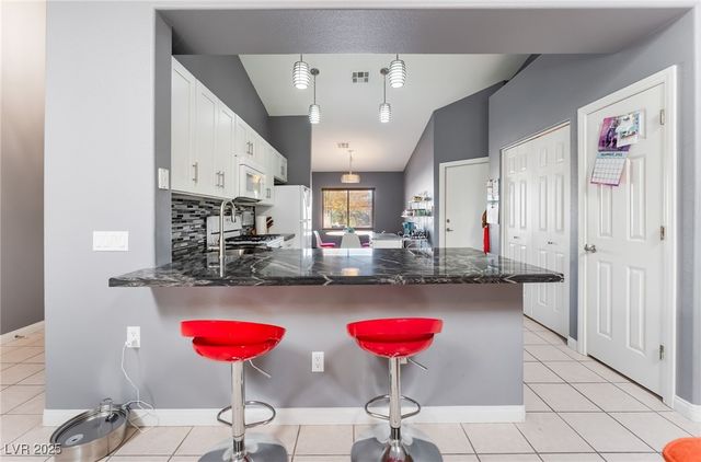 5721 Little Lake Avenue, Las Vegas, NV 89122