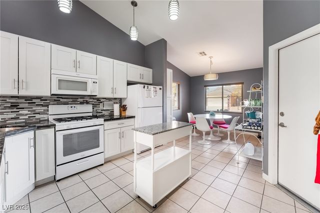 5721 Little Lake Avenue, Las Vegas, NV 89122