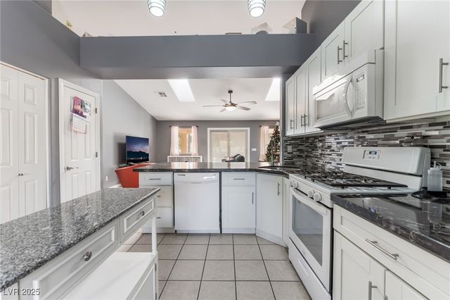 5721 Little Lake Avenue, Las Vegas, NV 89122