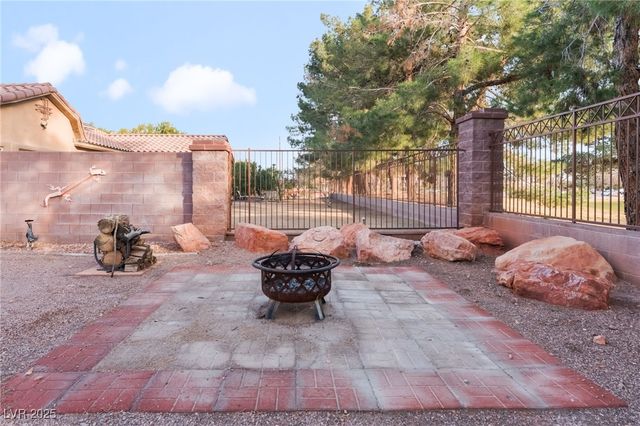 5721 Little Lake Avenue, Las Vegas, NV 89122