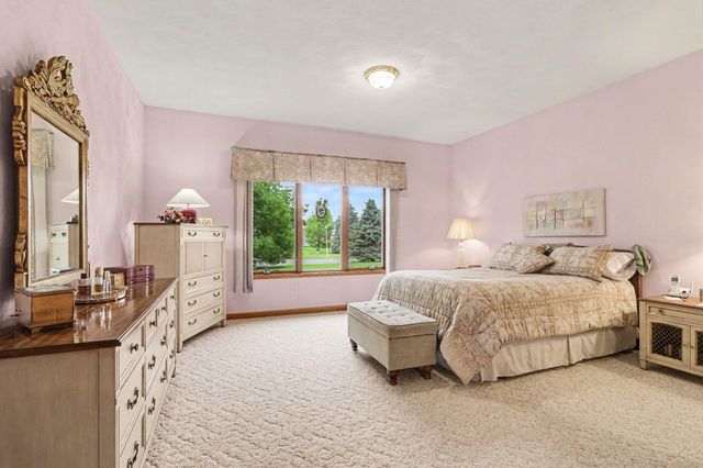 206 Canterbury Park, Battle Creek, MI 49015