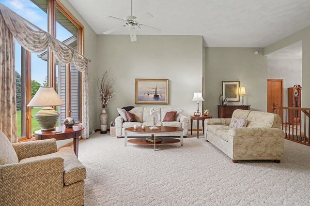 206 Canterbury Park, Battle Creek, MI 49015