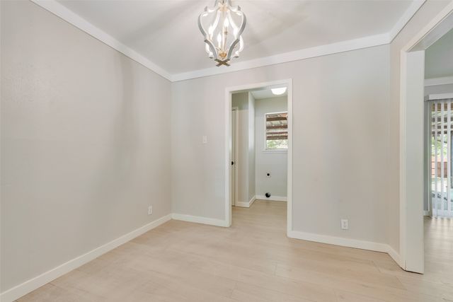 1108 Anthony Drive, Ennis, TX 75119