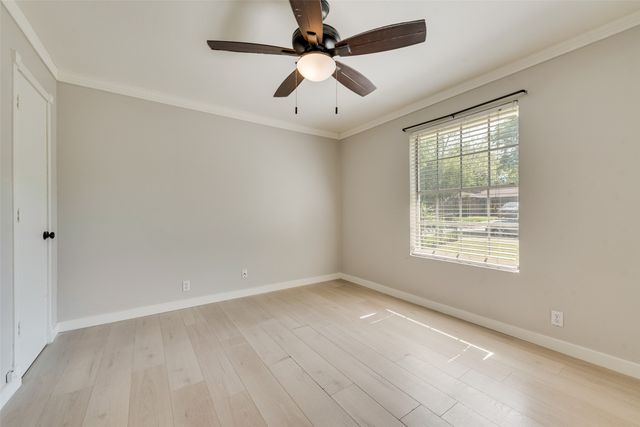 1108 Anthony Drive, Ennis, TX 75119