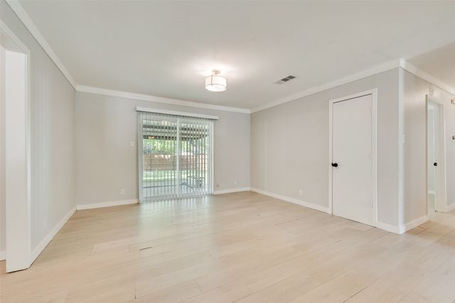 1108 Anthony Drive, Ennis, TX 75119