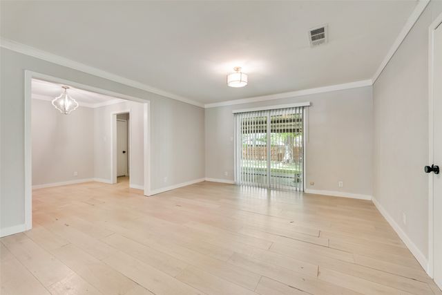 1108 Anthony Drive, Ennis, TX 75119