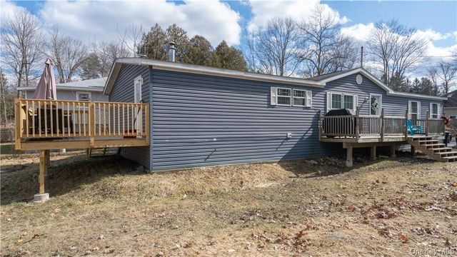 3 Wildwood Lane, Wallkill, NY 12589