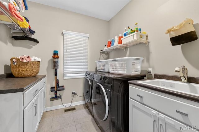 1841 Winter Run Court, Chesterfield, MO 63017