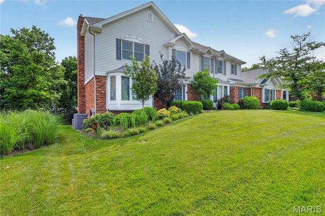 1841 Winter Run Court, Chesterfield, MO 63017