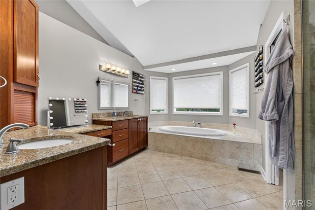 1841 Winter Run Court, Chesterfield, MO 63017