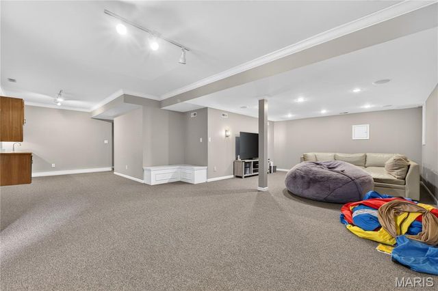 1841 Winter Run Court, Chesterfield, MO 63017