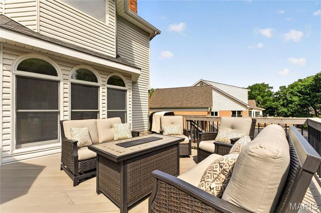 1841 Winter Run Court, Chesterfield, MO 63017